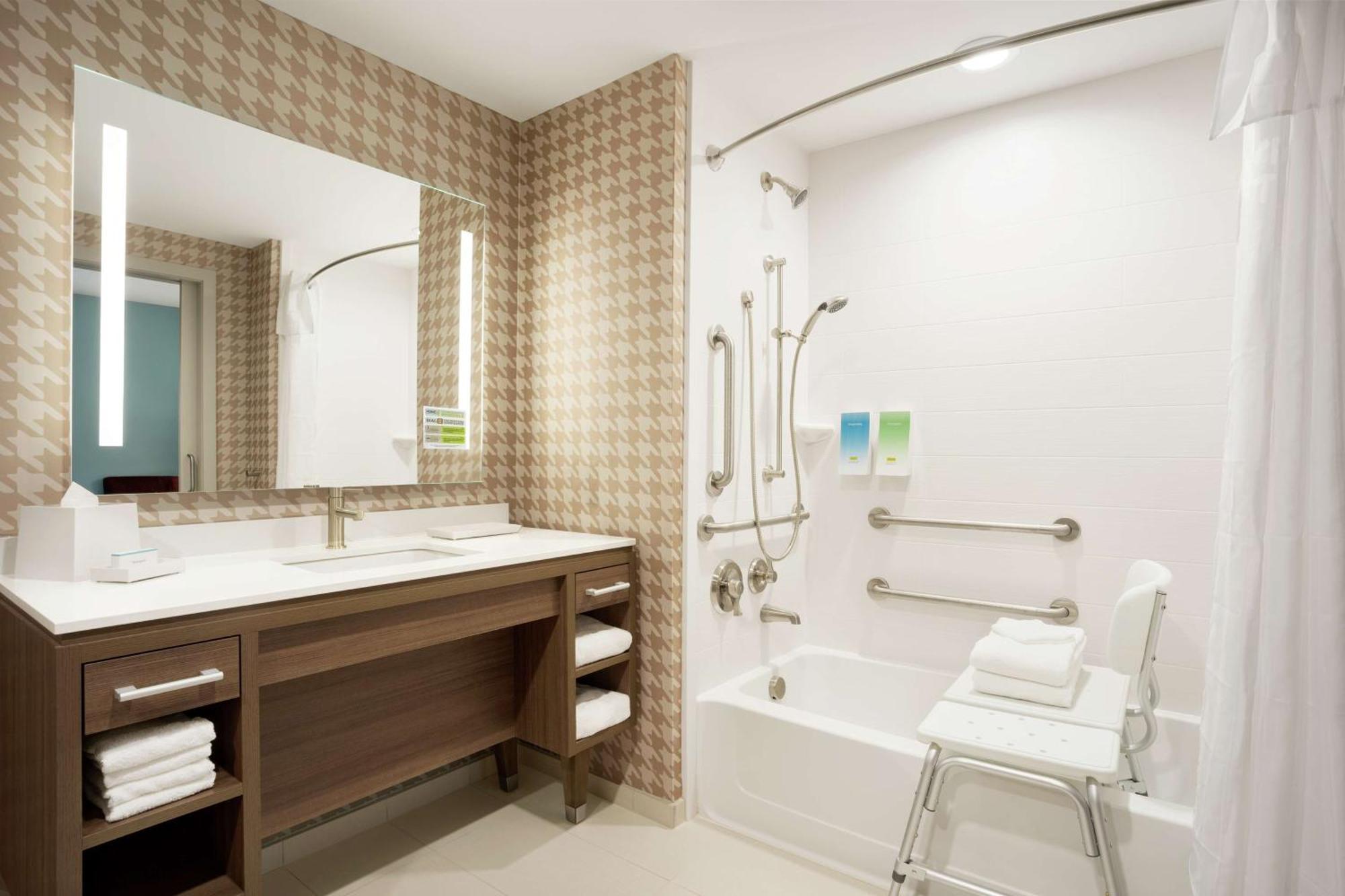 Home2 Suites By Hilton Warminster Horsham Eksteriør billede