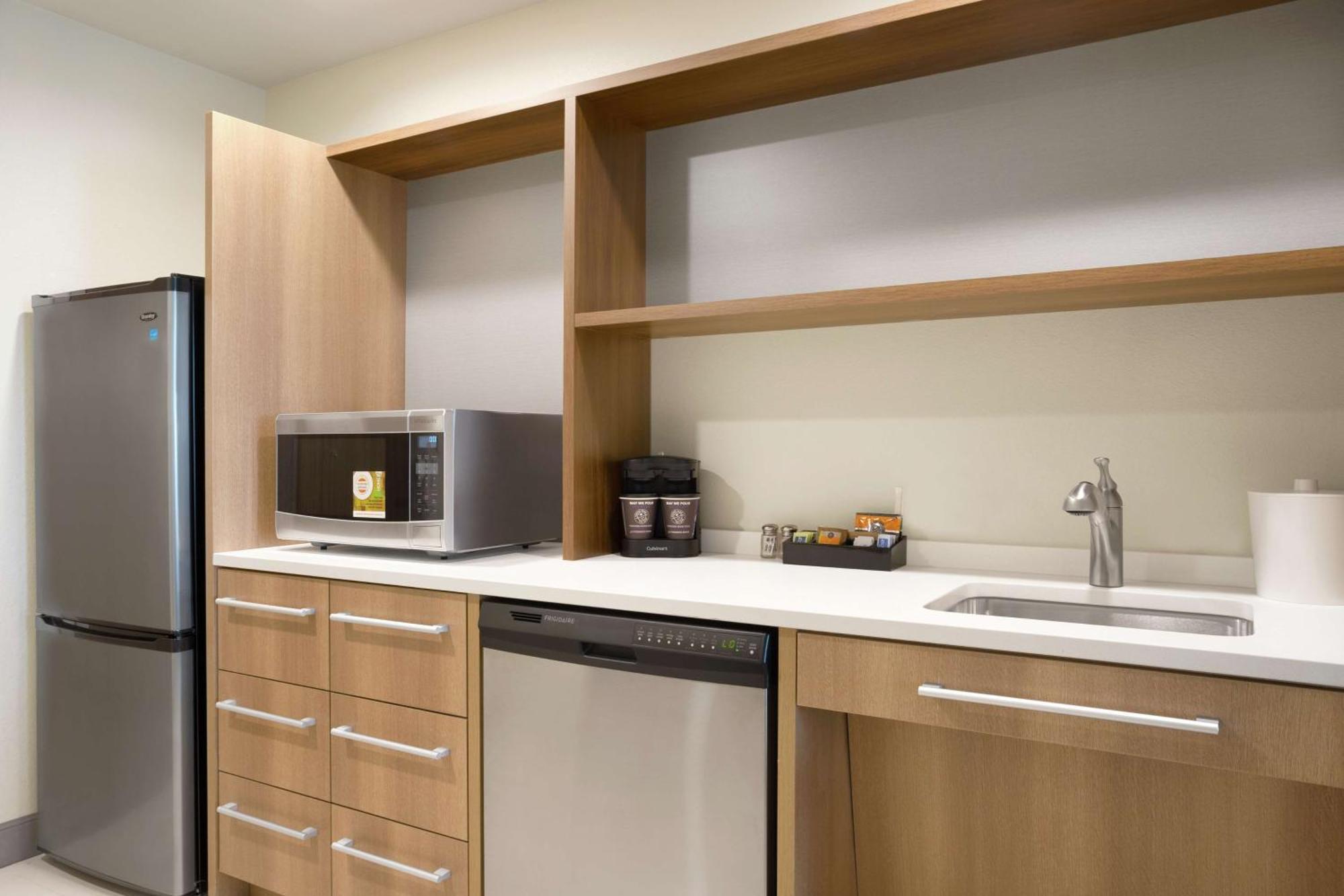 Home2 Suites By Hilton Warminster Horsham Eksteriør billede
