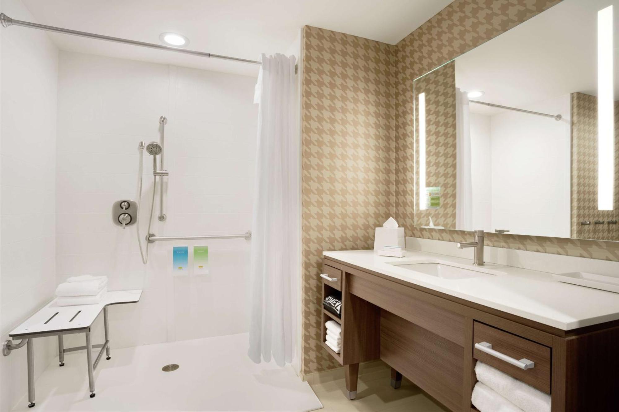 Home2 Suites By Hilton Warminster Horsham Eksteriør billede